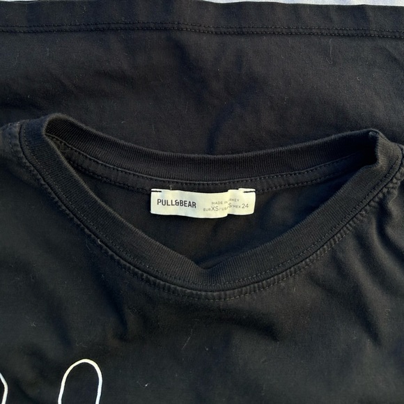 Pull&Bear T-Shirt - Picture 2 of 2